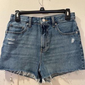 UNIQLO JEAN SHORTS 25W DISTRESSED HEM
